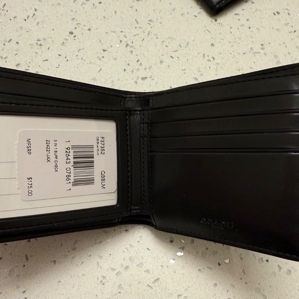 Men’s Coach Wallet - Picture 3 of 3